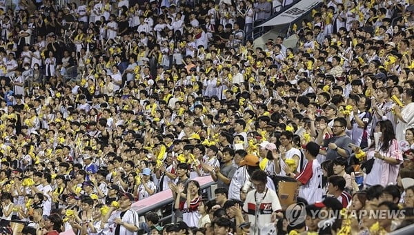 季前赛的神？勇士目前4战全胜 下场将战湖人