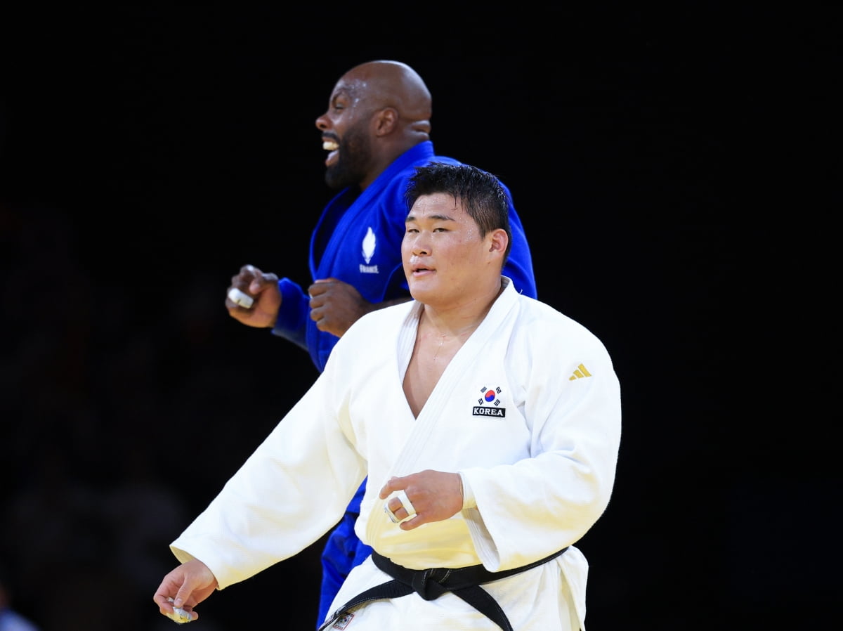 ESPN：现有合同明年6月到期的内马尔希望代表新月参加世俱杯