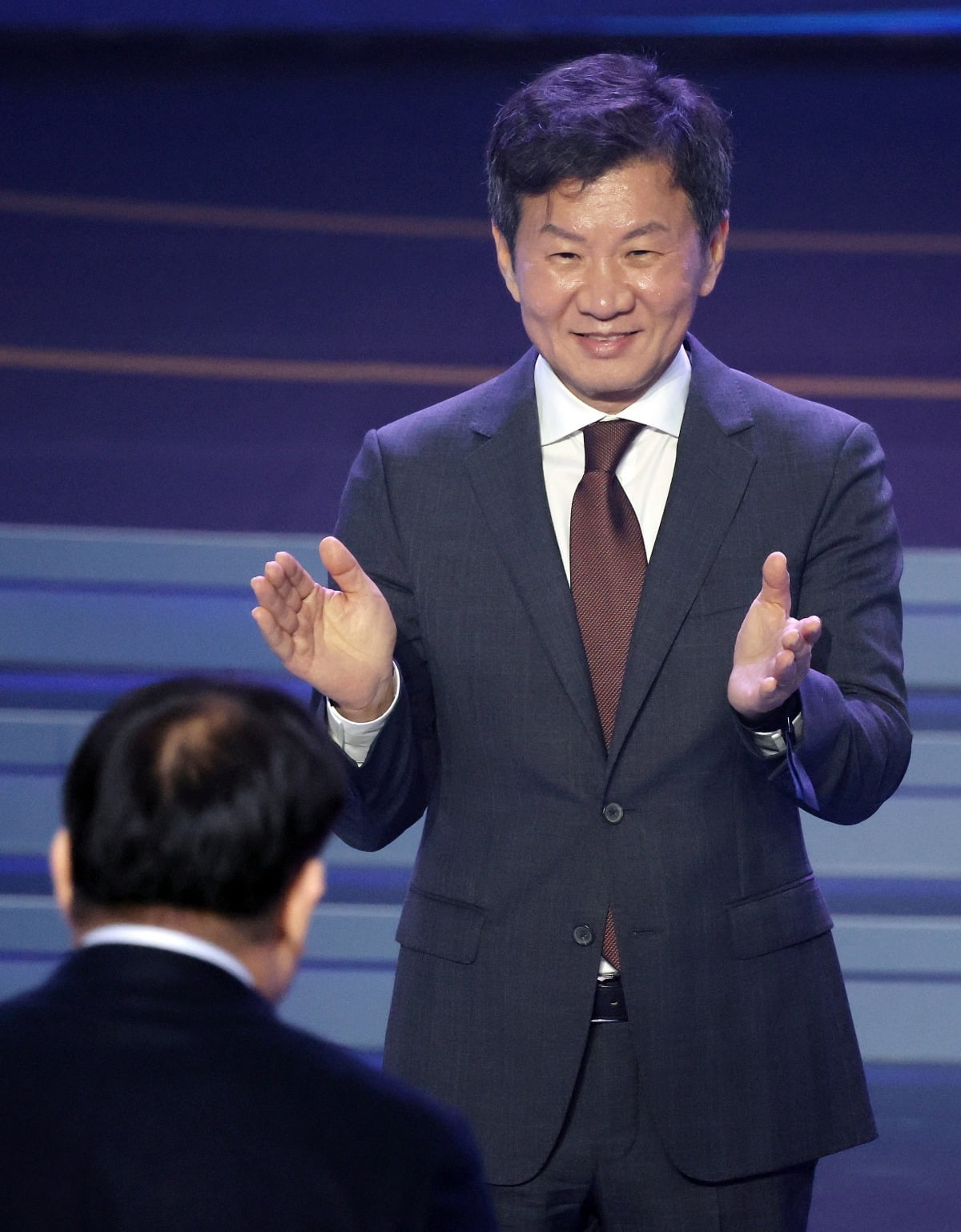 35岁前勇士球员安东尼·兰多夫宣布退役