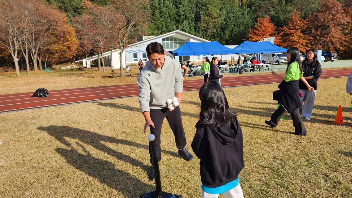 35岁前勇士球员安东尼·兰多夫宣布退役
