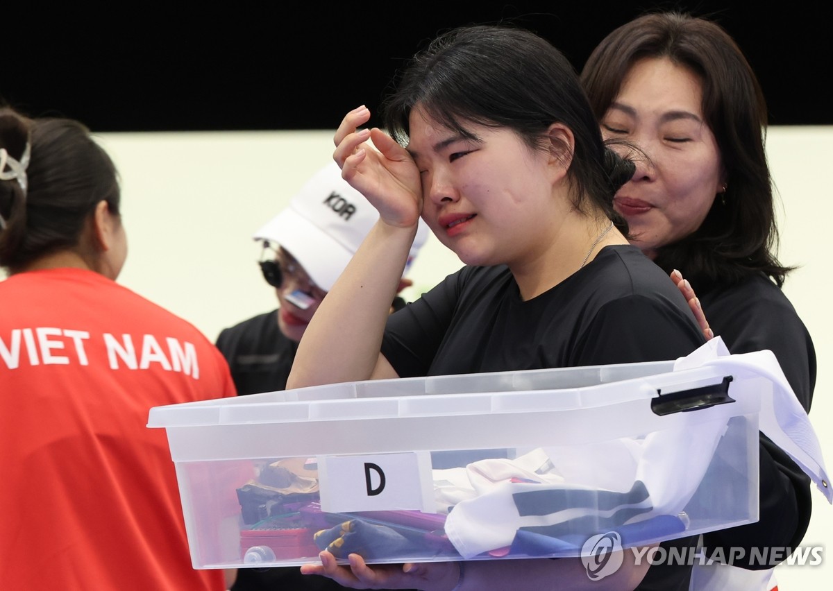 ⚽欧联战报：乔纳、佩德罗互献传射，巴什鲁建功，拉齐奥作客3-1力克阿贾克斯