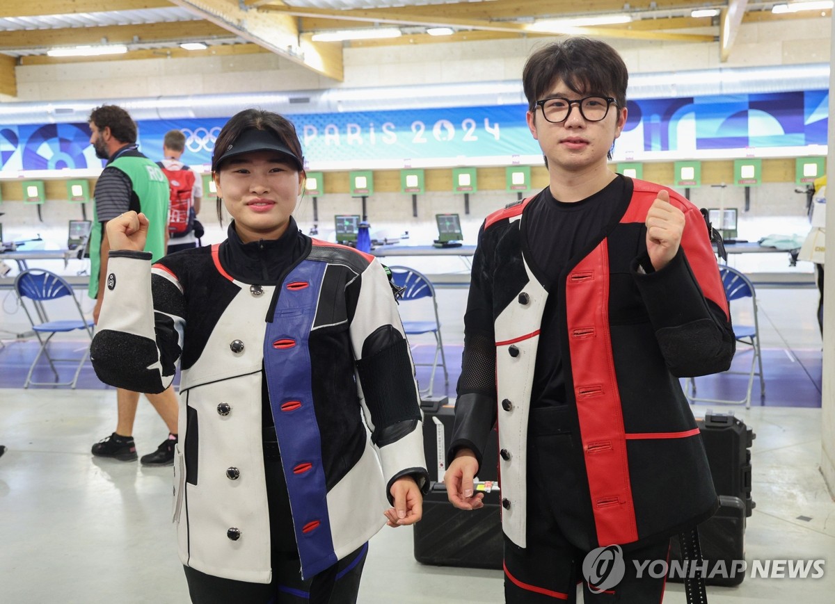 皇家社会vs拉斯帕尔马斯全场数据：射门数15-9，射正数4-3