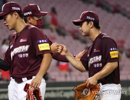 轰39+8+5+3！全场高呼MVP！抱歉东契奇：此人已超越了你