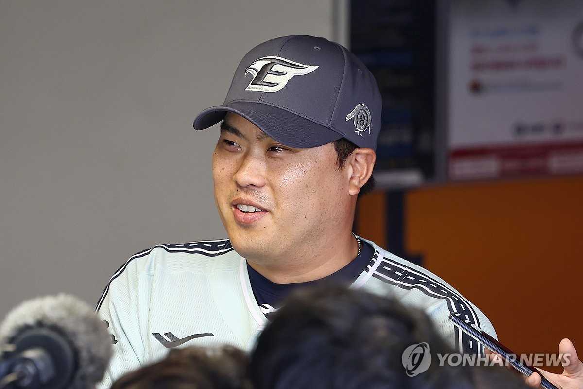 Shams：76人中锋恩比德因治疗左膝肿胀将缺席下场比赛