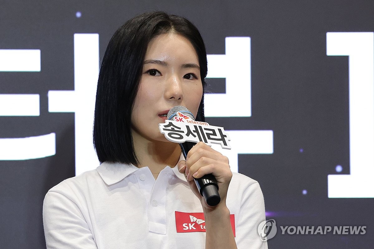 安切洛蒂：维尼修斯做出闭嘴手势很正常；米利唐明天能上