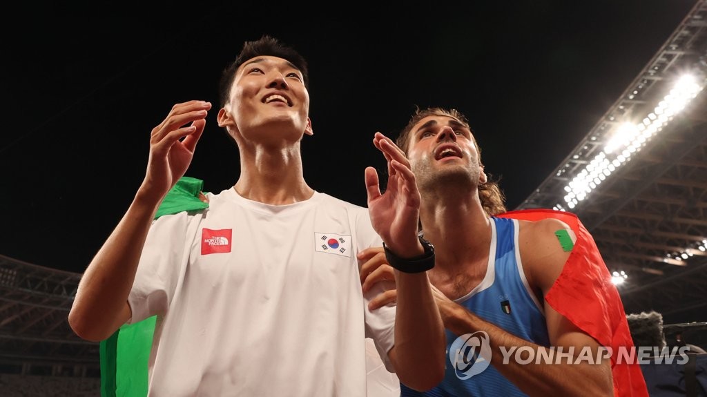 CBA季前赛战报：李炎哲17+12&黑根斯15+9 新疆84-69击败宁波