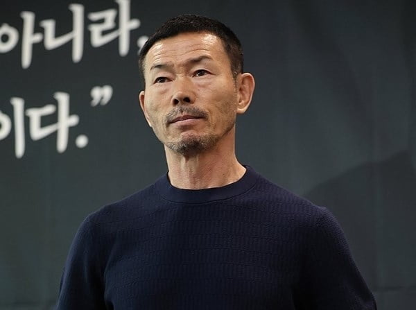巴尔韦德：看到皇马只排第24位感觉很恼火，我们不习惯这种局面