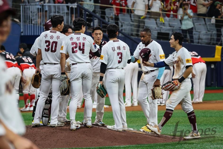 斯图加特vs霍芬海姆全场数据：射门数20-7，射正数6-5